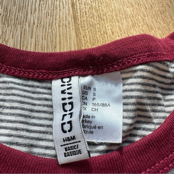 H&M DIVIDED STRIPED SHORT SLEEVE RINGER TEE - S - Picture 11 of 13